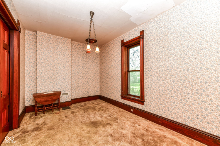 Listing Image 28