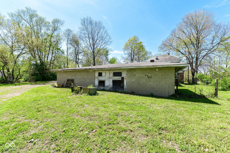 Listing Image 64