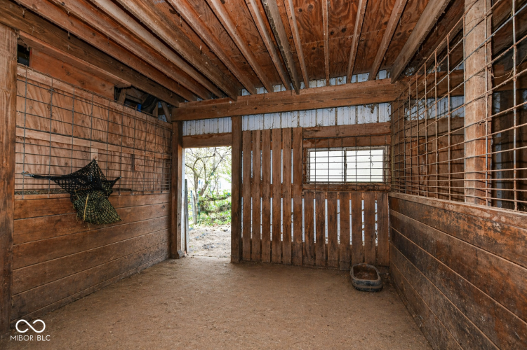 Listing Image 70