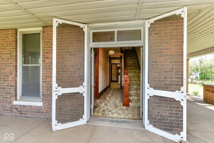 Listing Image 10