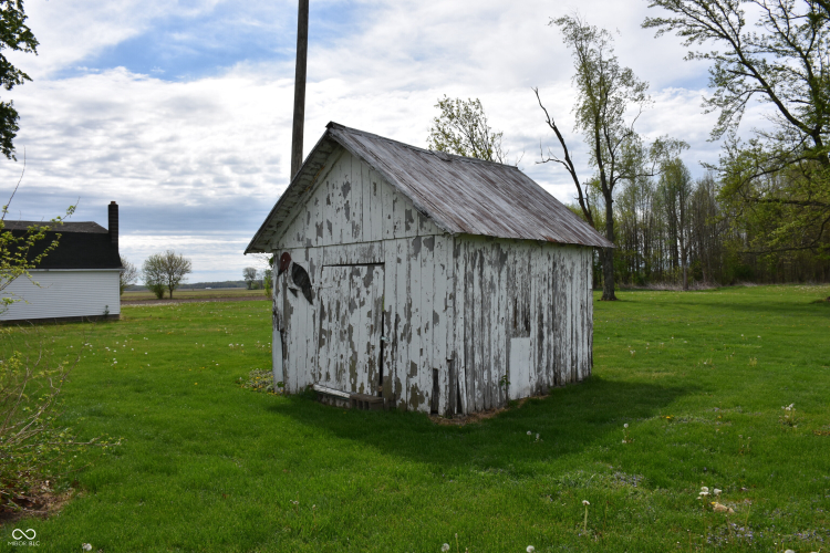 Listing Image 46