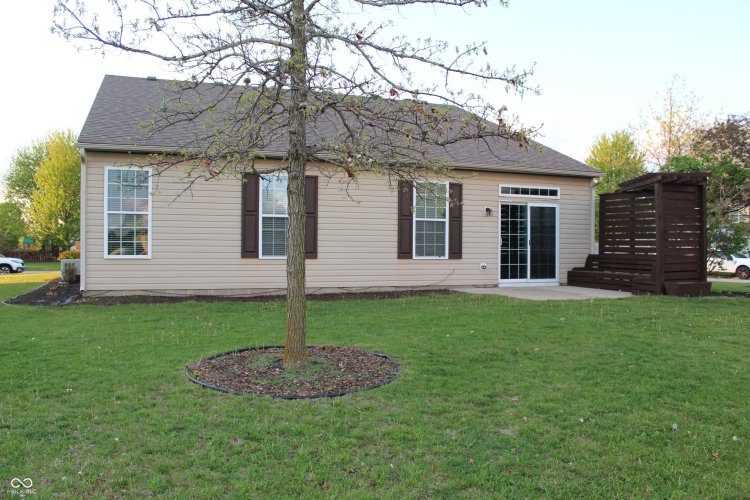 Listing Image 19