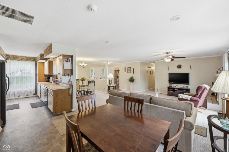 Listing Image 13