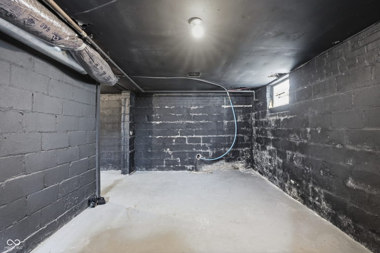Listing Image 36