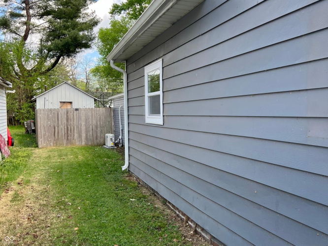 Listing Image 5