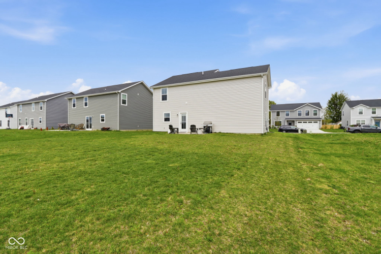 Listing Image 43