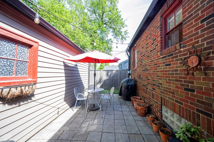 Listing Image 32