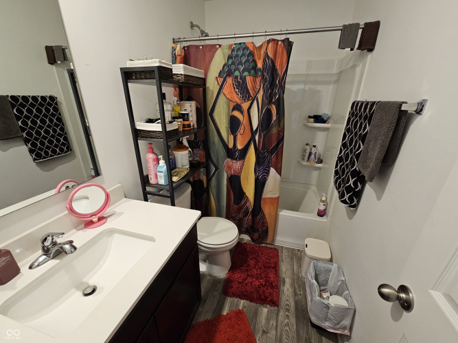 Listing Image 20