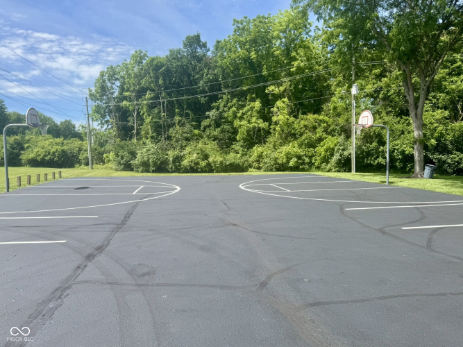 Listing Image 46