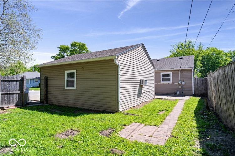 Listing Image 20