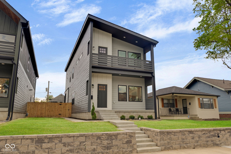 Listing Image 3
