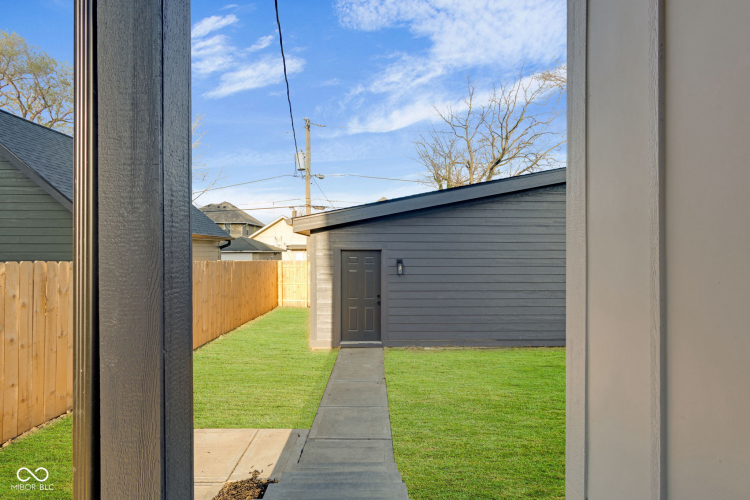 Listing Image 85