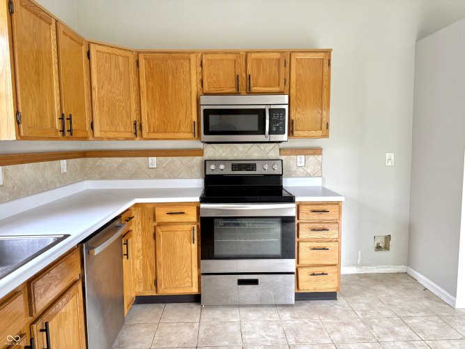 Listing Image 18