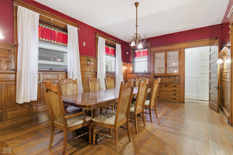 Listing Image 14