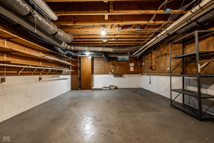 Listing Image 33