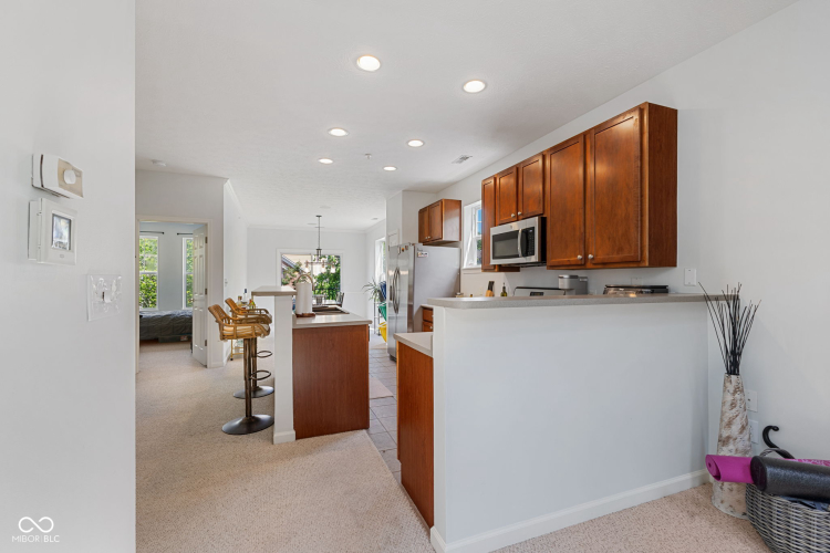 Listing Image 14