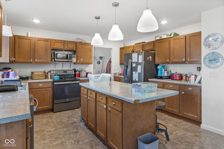 Listing Image 9