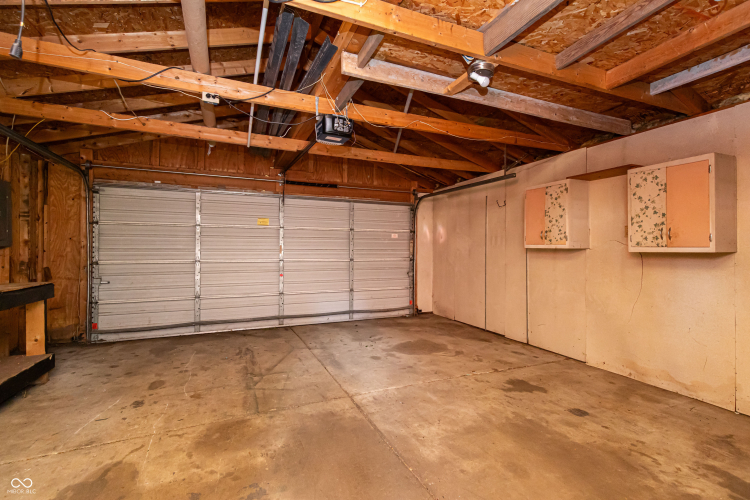 Listing Image 44
