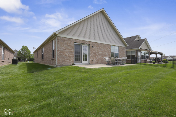 Listing Image 28