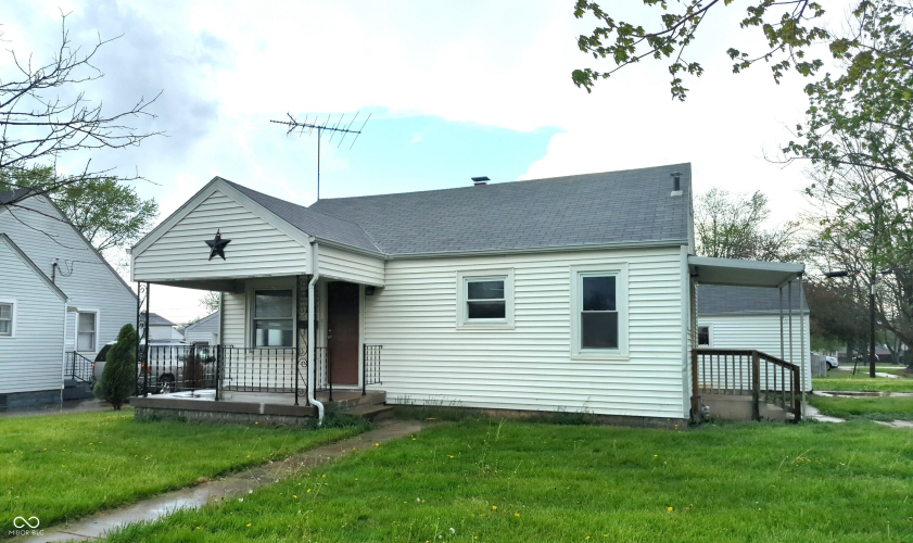 Listing Image 3