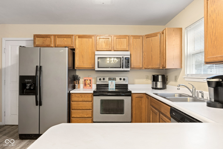 Listing Image 13