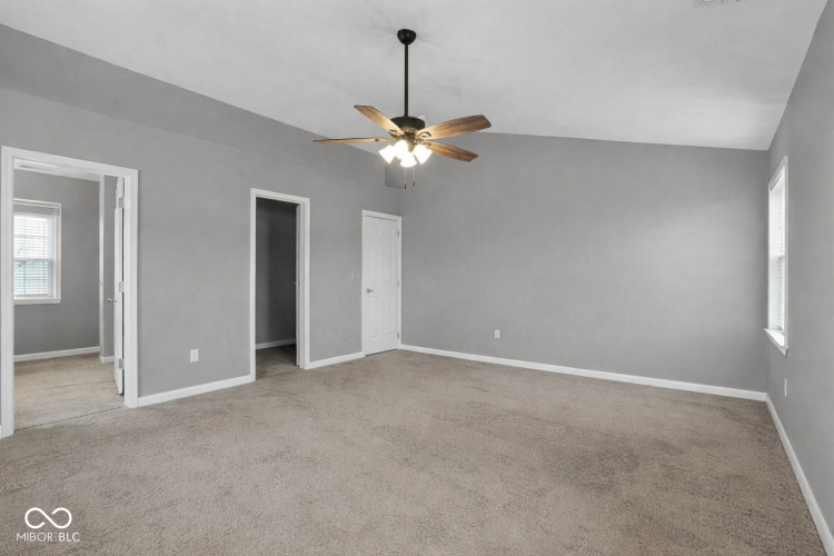 Listing Image 24