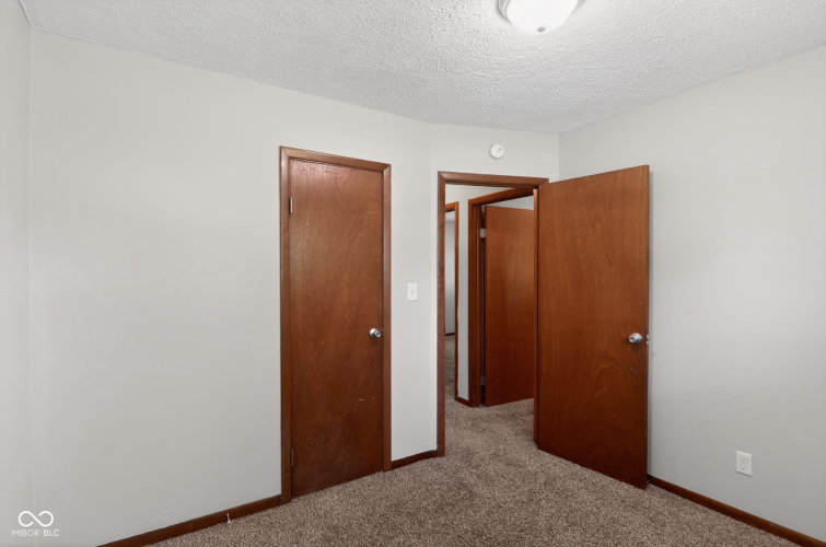 Listing Image 29