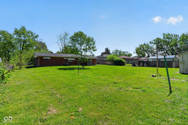Listing Image 9