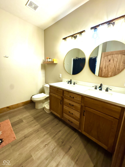 Listing Image 104