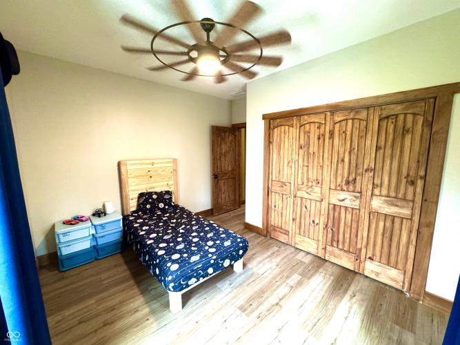 Listing Image 107