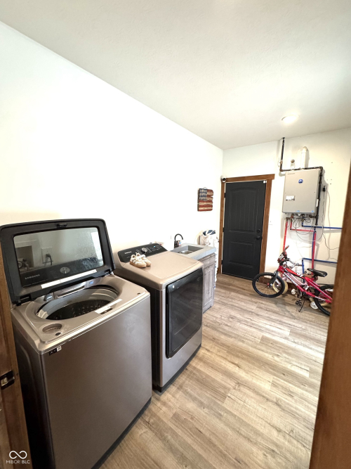 Listing Image 109