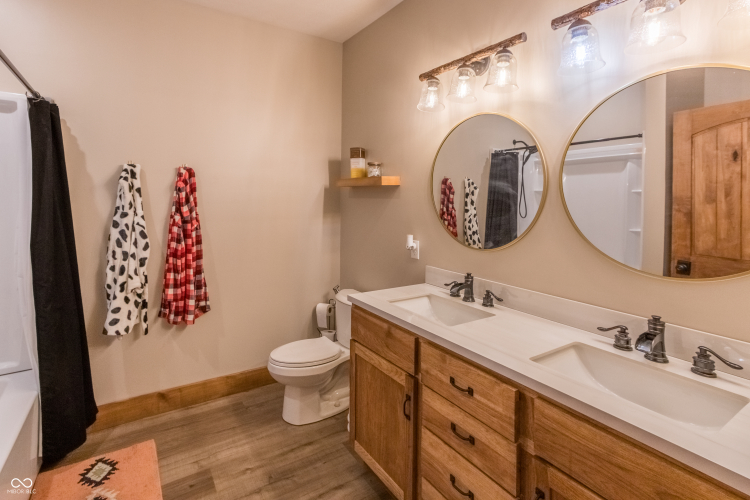 Listing Image 138