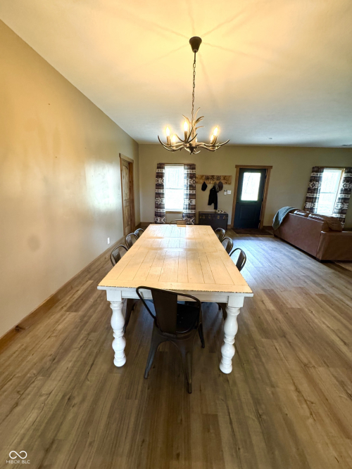 Listing Image 53