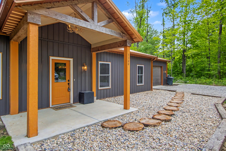 Listing Image 10