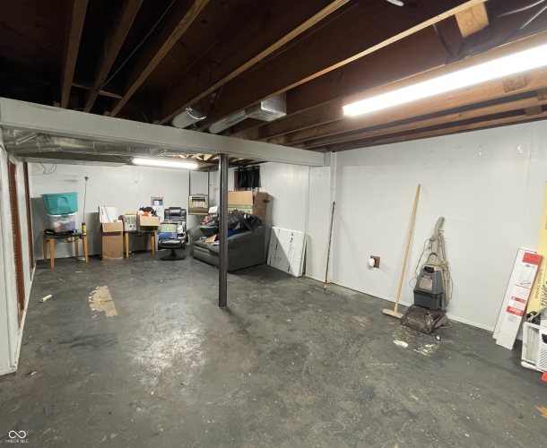 Listing Image 16