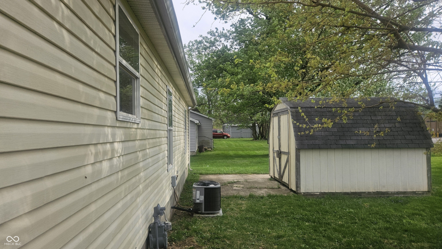 Listing Image 20