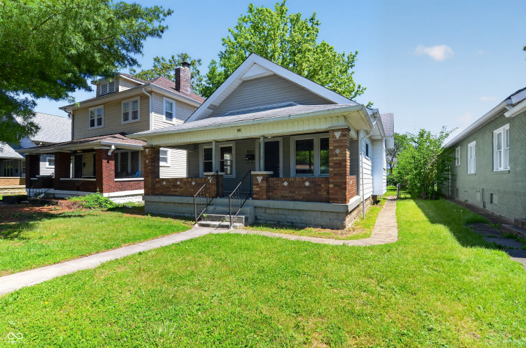 Listing Image 5