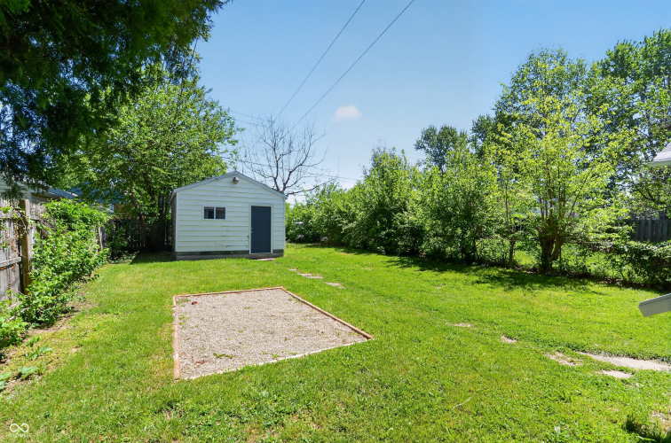 Listing Image 6