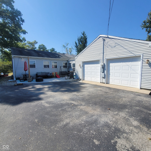 Listing Image 11