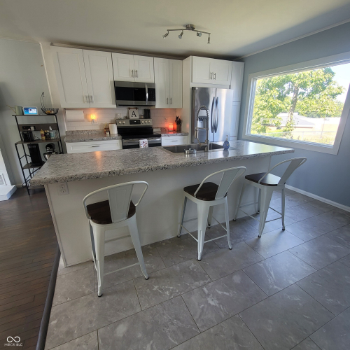 Listing Image 13