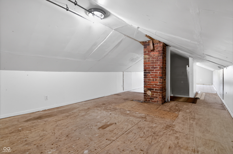 Listing Image 26