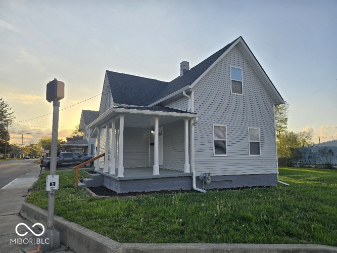 Listing Image 3
