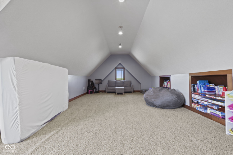 Listing Image 42