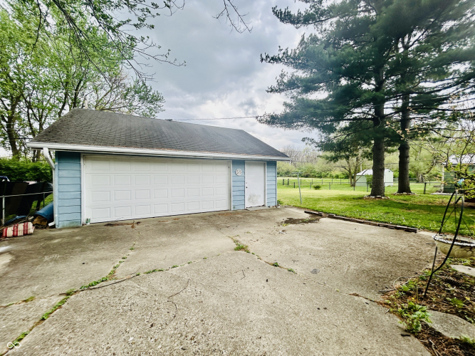 Listing Image 18