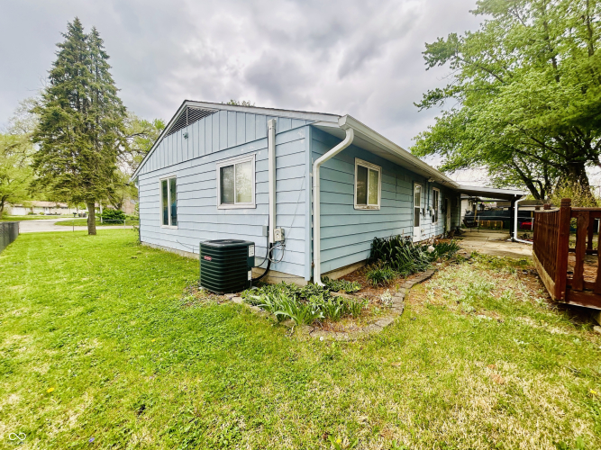 Listing Image 8