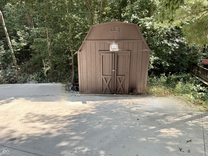 Listing Image 12