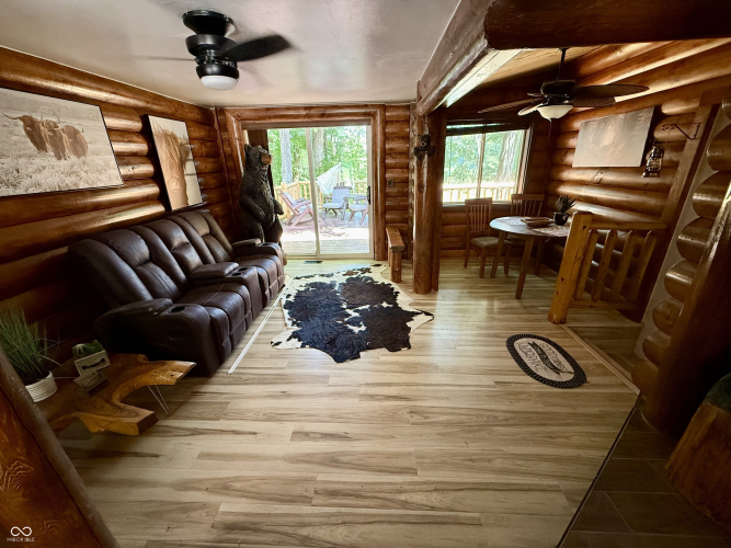Listing Image 14