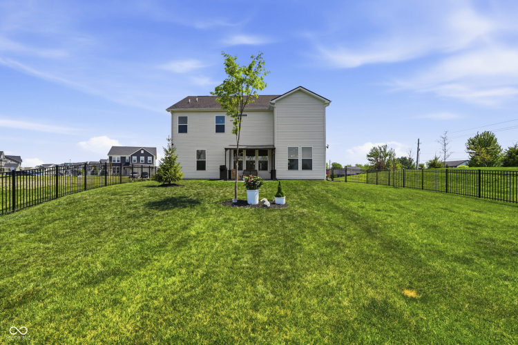 Listing Image 37