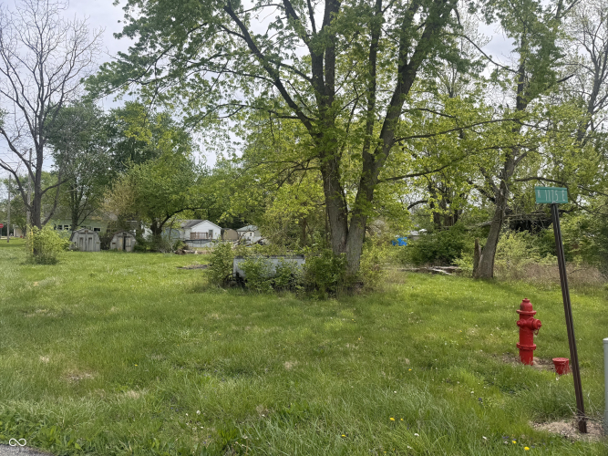 Listing Image 4