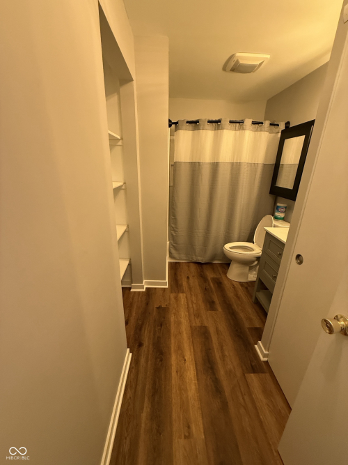 Listing Image 16